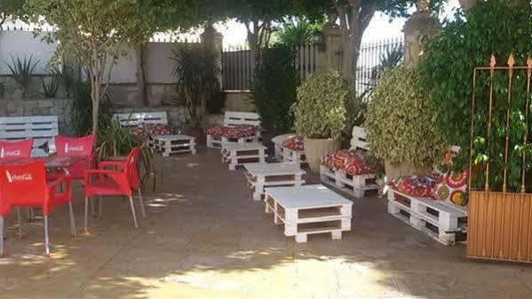 Hotel Restaurante Calderon Arcos de la Frontera Exterior photo