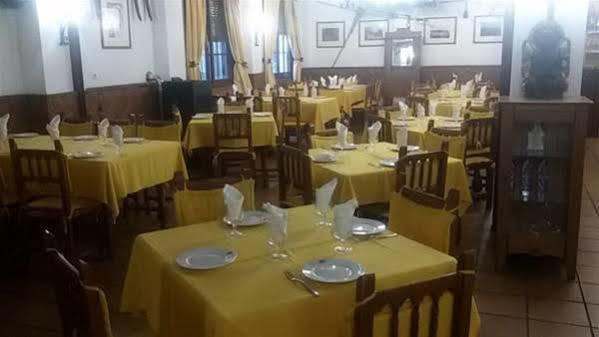 Hotel Restaurante Calderon Arcos de la Frontera Exterior photo
