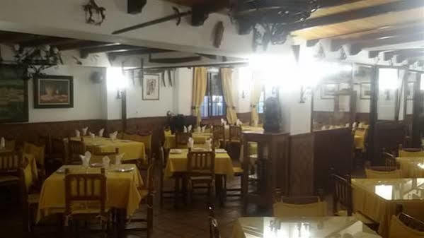 Hotel Restaurante Calderon Arcos de la Frontera Exterior photo